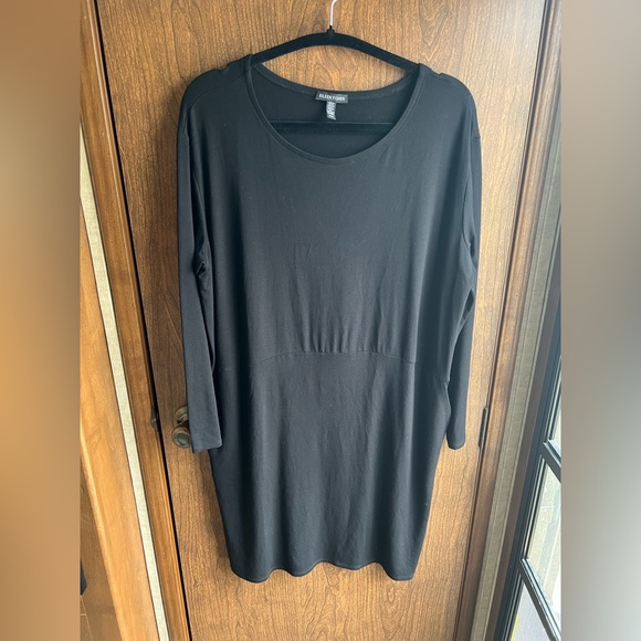 Eileen Fisher Black Long Sleeve Crewneck Viscose
Dress with Pockets Size medium - Picture 9 of 10